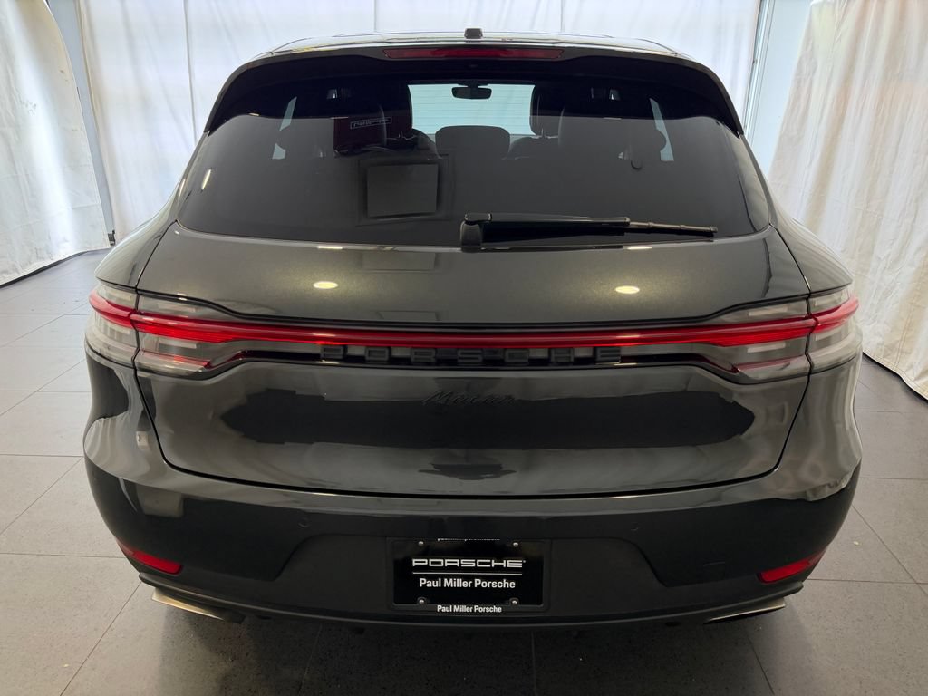 Certified 2021 Porsche Macan AWD/4WD image 8
