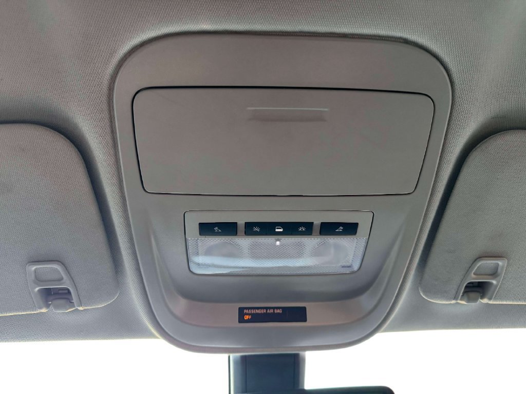 Used 2022 Chevrolet Colorado Z71 AWD/4WD image 32