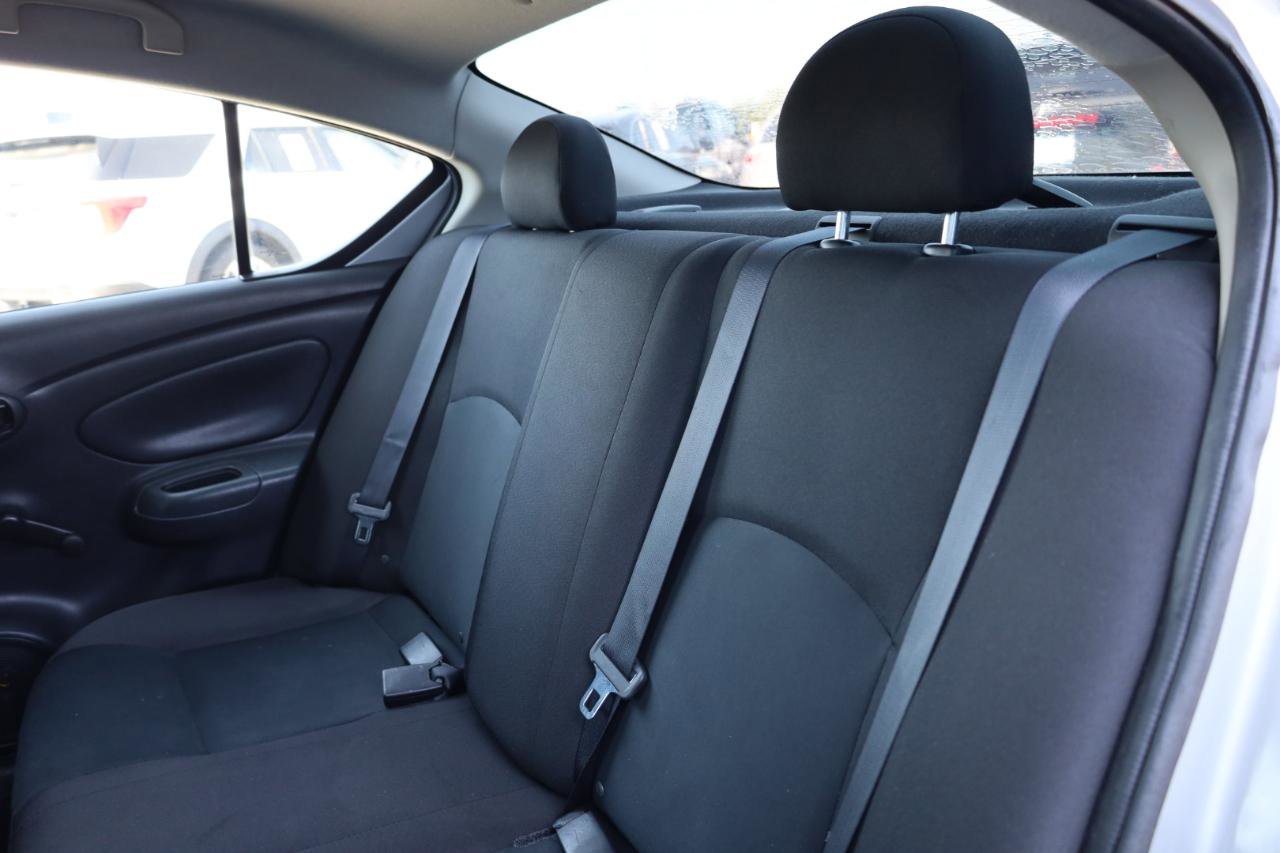 Used 2018 Nissan Versa S Plus FWD image 10