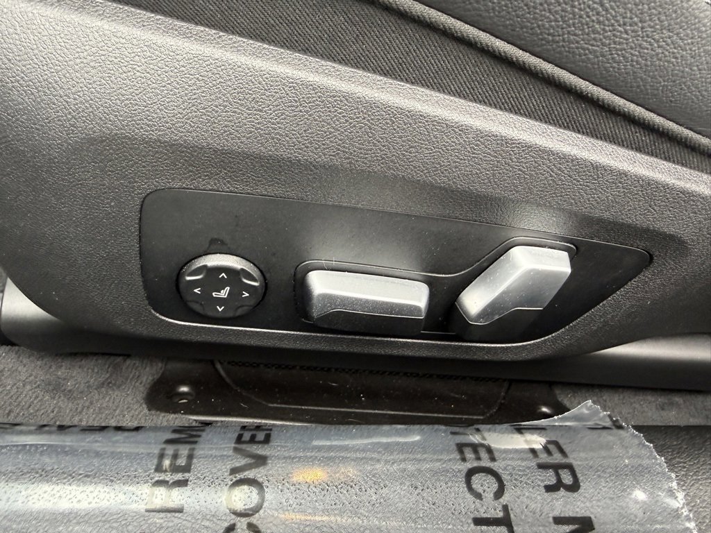 Used 2024 BMW 440i xDrive Coupe w/ Premium Package image 12