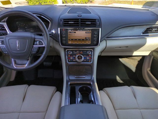 Used 2019 Lincoln Continental Reserve image 13
