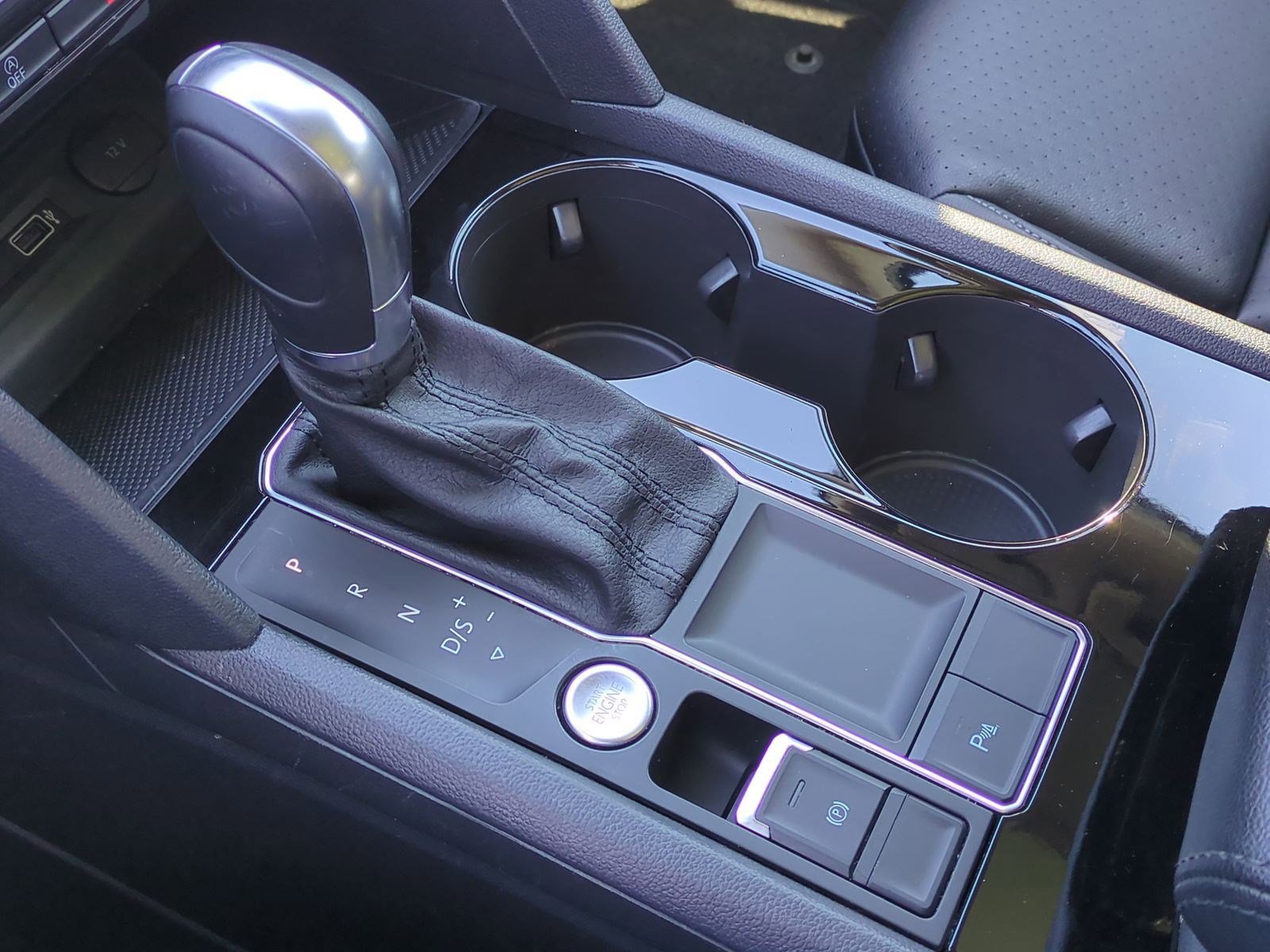 Used 2019 Volkswagen Atlas SEL image 26