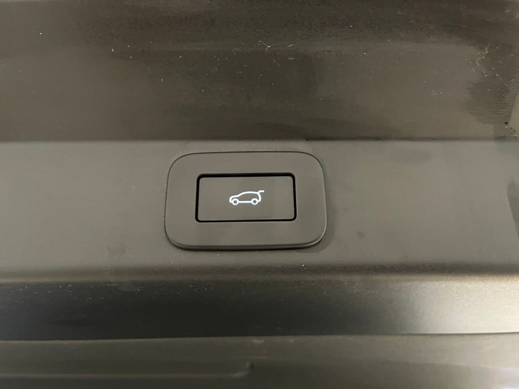 Used 2023 Land Rover Range Rover Sport First Edition image 33