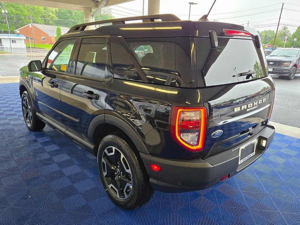 New 2024 Ford Bronco Sport Outer Banks w/ Tech Package AWD/4WD image 4