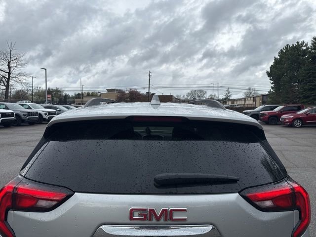 Used 2021 GMC Terrain SLE w/ Driver Convenience Package FWD image 7