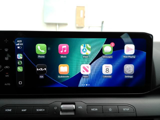 Used 2025 Kia K4 GT-Line w/ GT-Line Premium Package FWD image 11