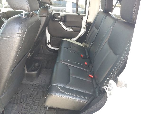 Used 2017 Jeep Wrangler Unlimited Rubicon AWD/4WD image 12