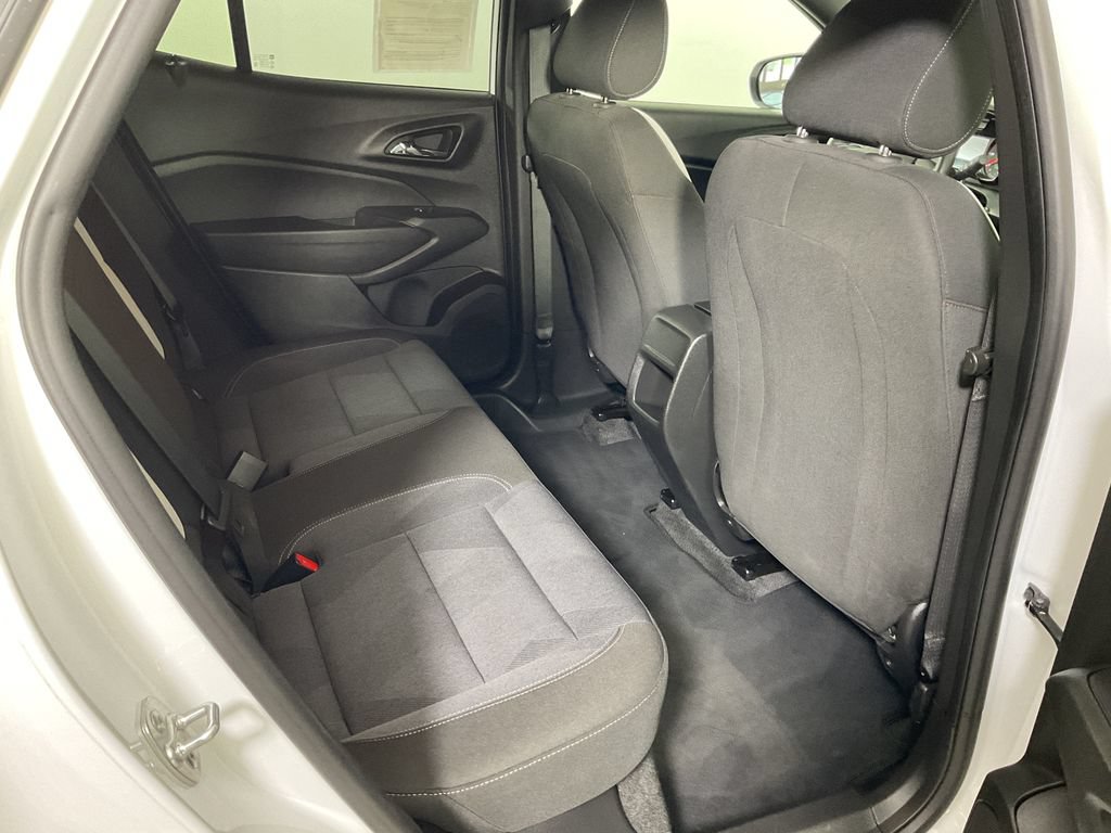 Used 2024 Chevrolet Trax RS w/ Driver Confidence Package FWD image 22