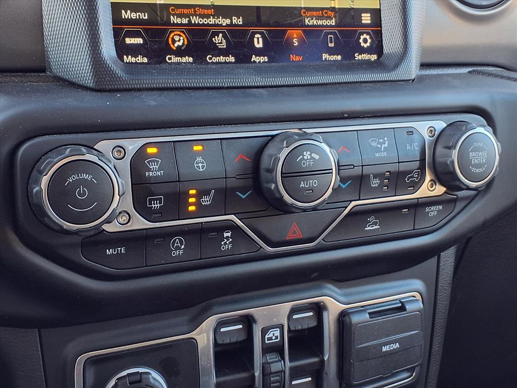 Used 2023 Jeep Gladiator Sport image 11