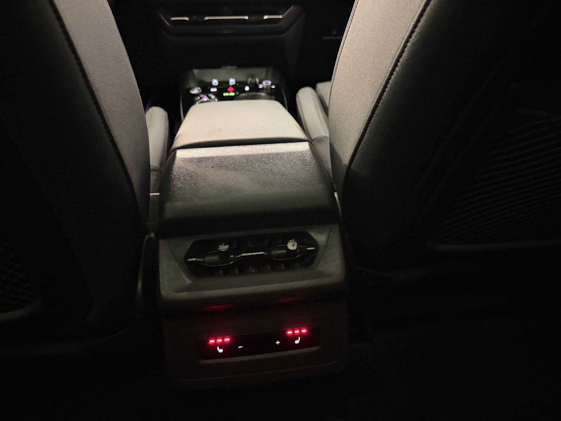 Certified 2025 Audi Q6 e-tron Premium Plus w/ Premium Plus AWD/4WD image 29