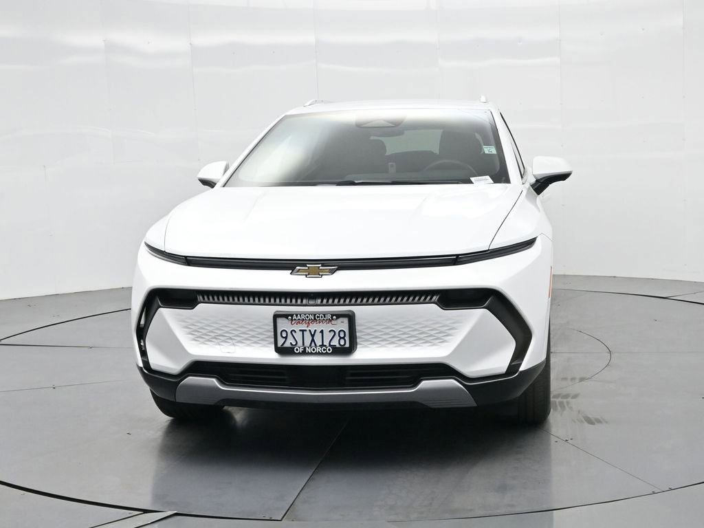 Used 2025 Chevrolet Equinox EV LT w/ Convenience Package image 3