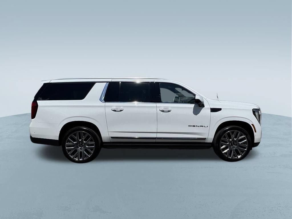 New 2026 GMC Yukon XL Denali Ultimate AWD/4WD image 10