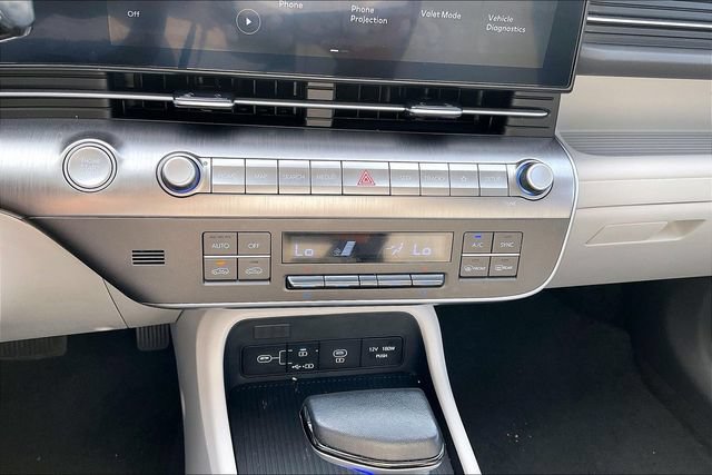 Used 2025 Hyundai Kona SEL AWD/4WD image 15