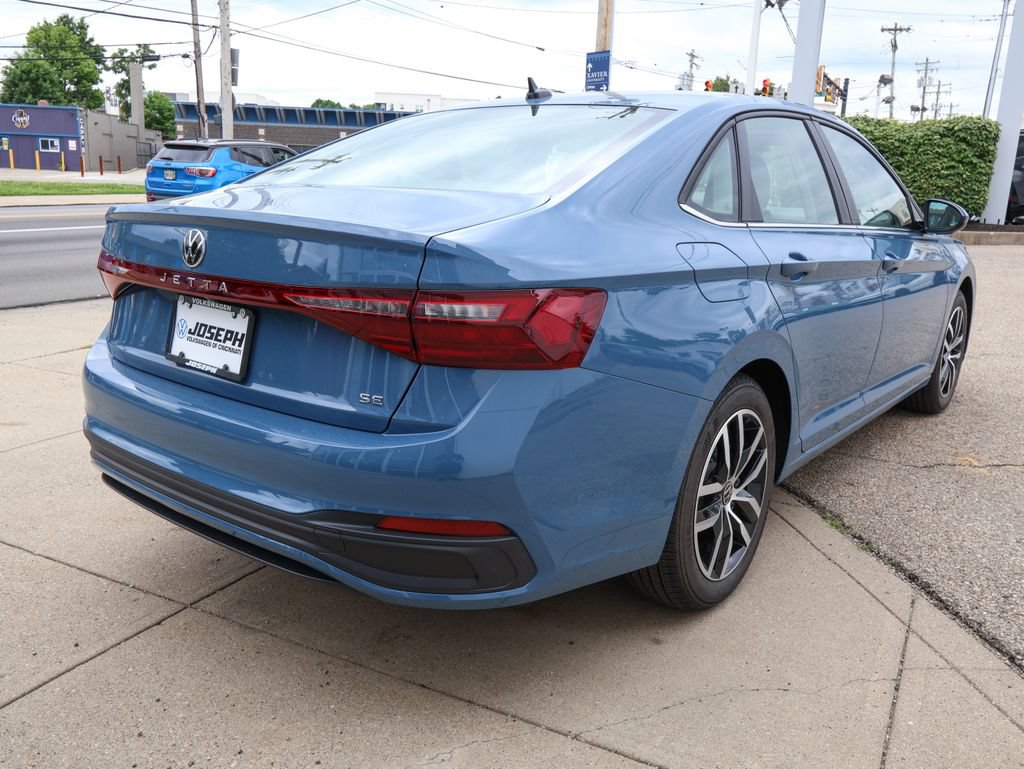 New 2026 Volkswagen Jetta SE FWD image 5