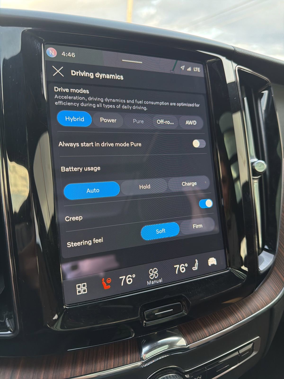 Certified 2025 Volvo XC60 T8 Plus w/ Protection Package Premier image 39