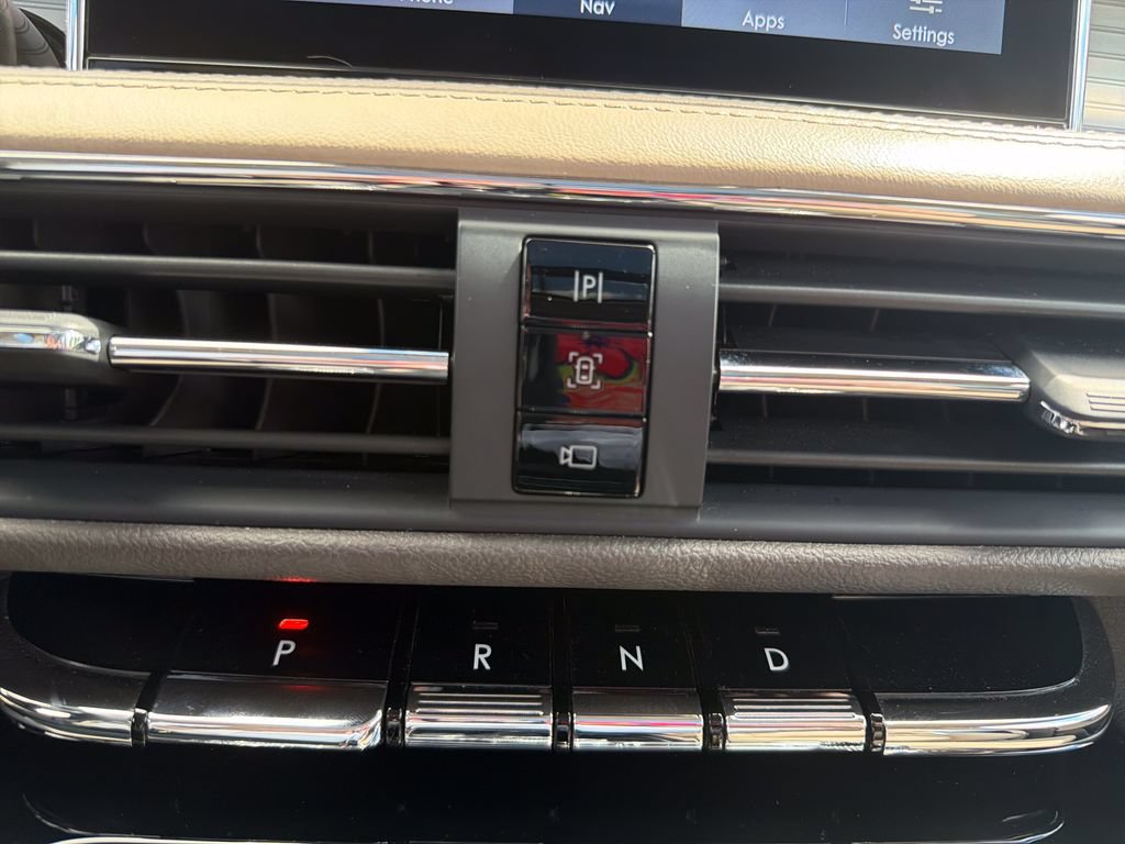 Certified 2022 Lincoln Corsair AWD w/ Premium Package image 27