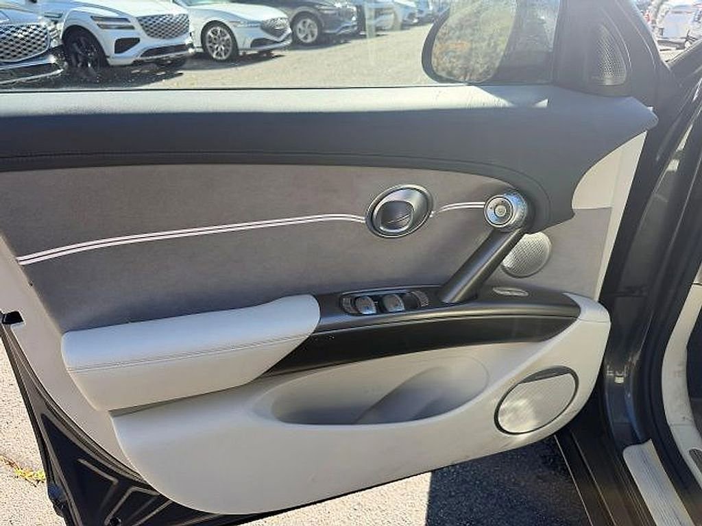 Used 2023 Genesis GV60 Performance image 6