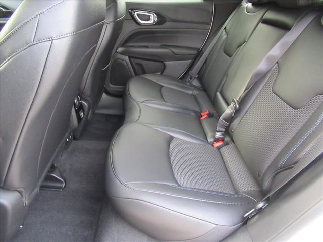 New 2026 Jeep Compass Latitude image 25