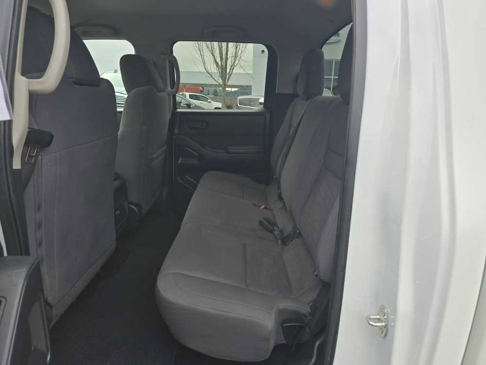 Used 2023 Nissan Frontier S w/ Tow Package image 16