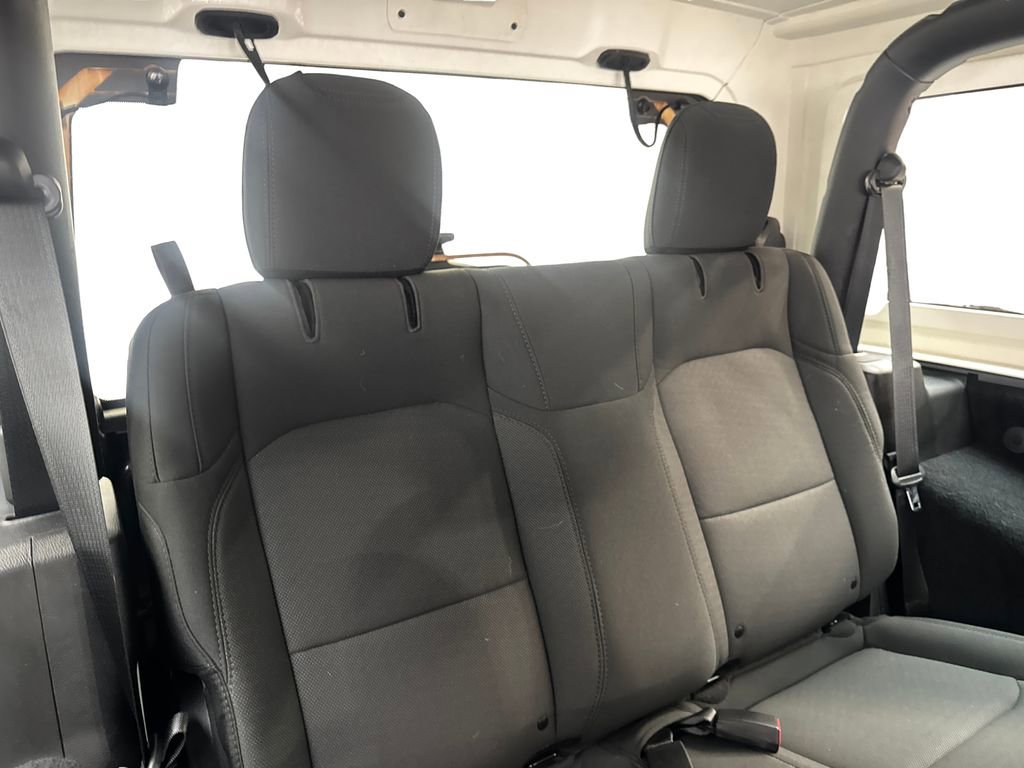 Used 2023 Jeep Wrangler Sport AWD/4WD image 38