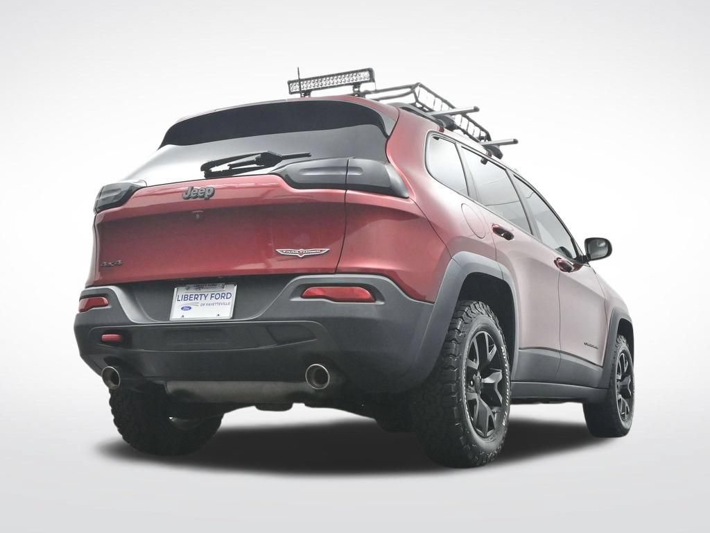 Used 2016 Jeep Cherokee Trailhawk w/ Comfort/Convenience Group AWD/4WD image 37
