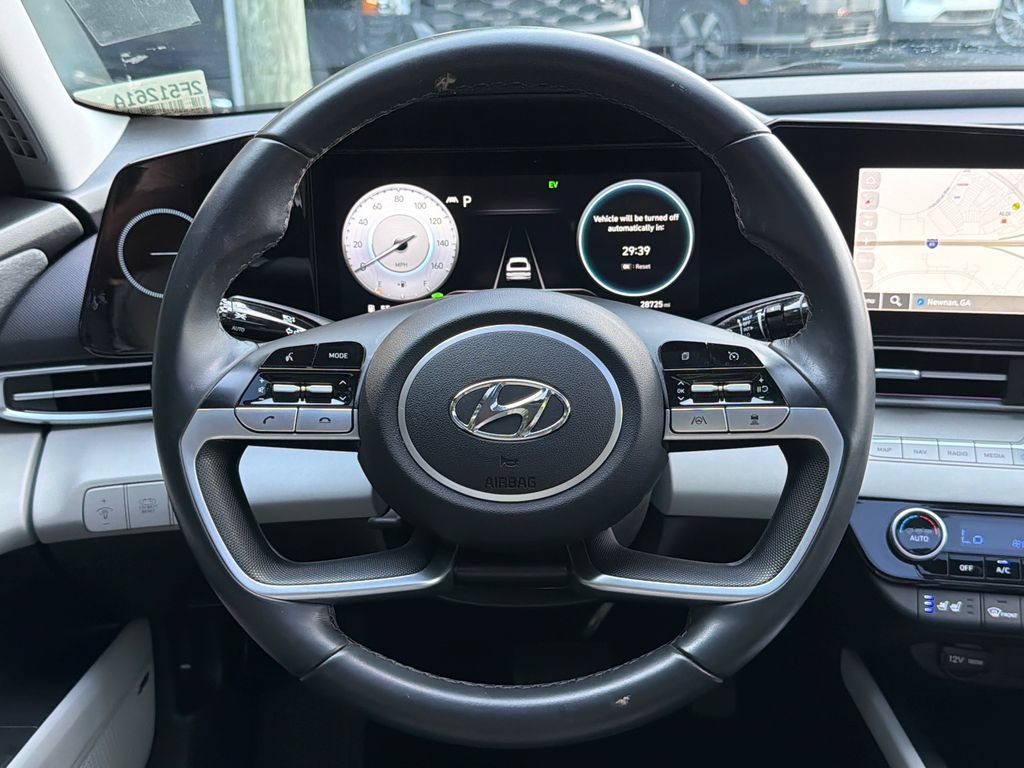Used 2023 Hyundai Elantra Limited FWD image 23