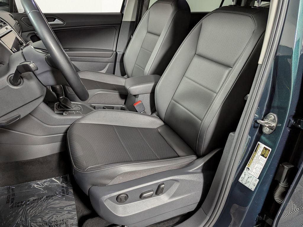 Used 2019 Volkswagen Tiguan SE FWD image 12