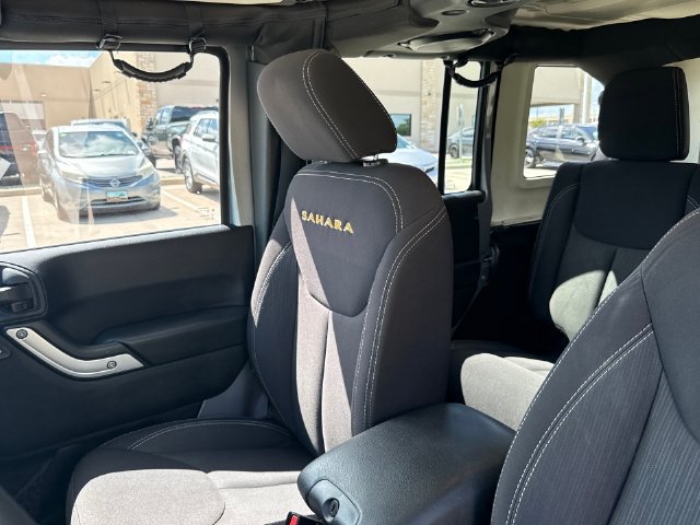 Used 2014 Jeep Wrangler Unlimited Sahara w/ Max Tow Package AWD/4WD image 13