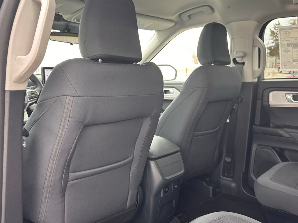 New 2026 Ford Explorer Active AWD/4WD image 17