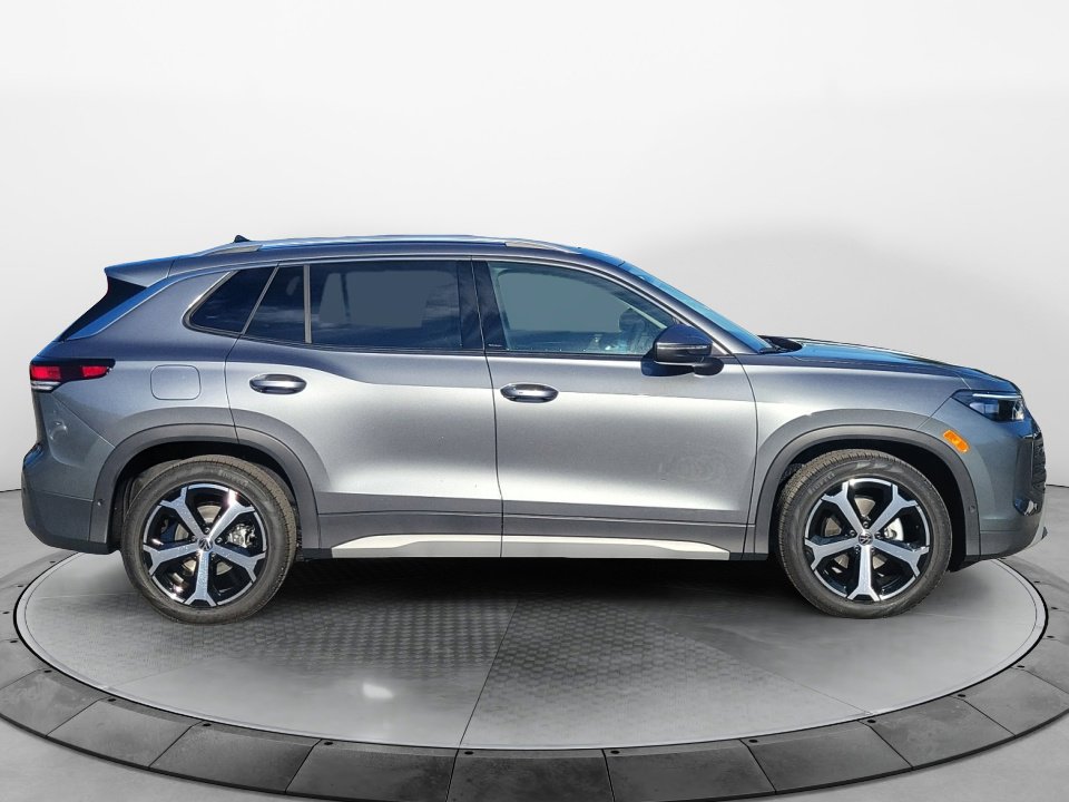 New 2026 Volkswagen Tiguan SE image 8