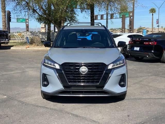Used 2021 Nissan Kicks SR w/ SR Premium Package FWD image 3