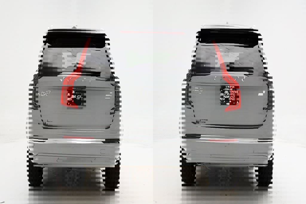 Used 2024 Volvo XC90 T8 Plus w/ Protection Package Premier image 7