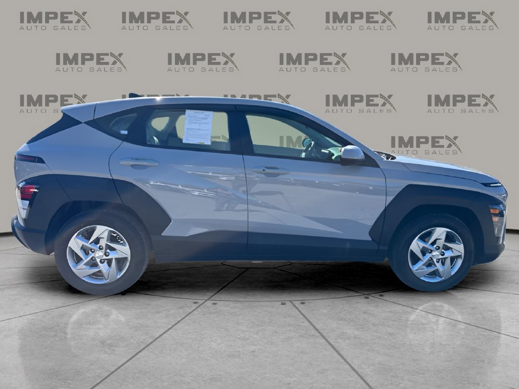 Used 2024 Hyundai Kona SE FWD image 6