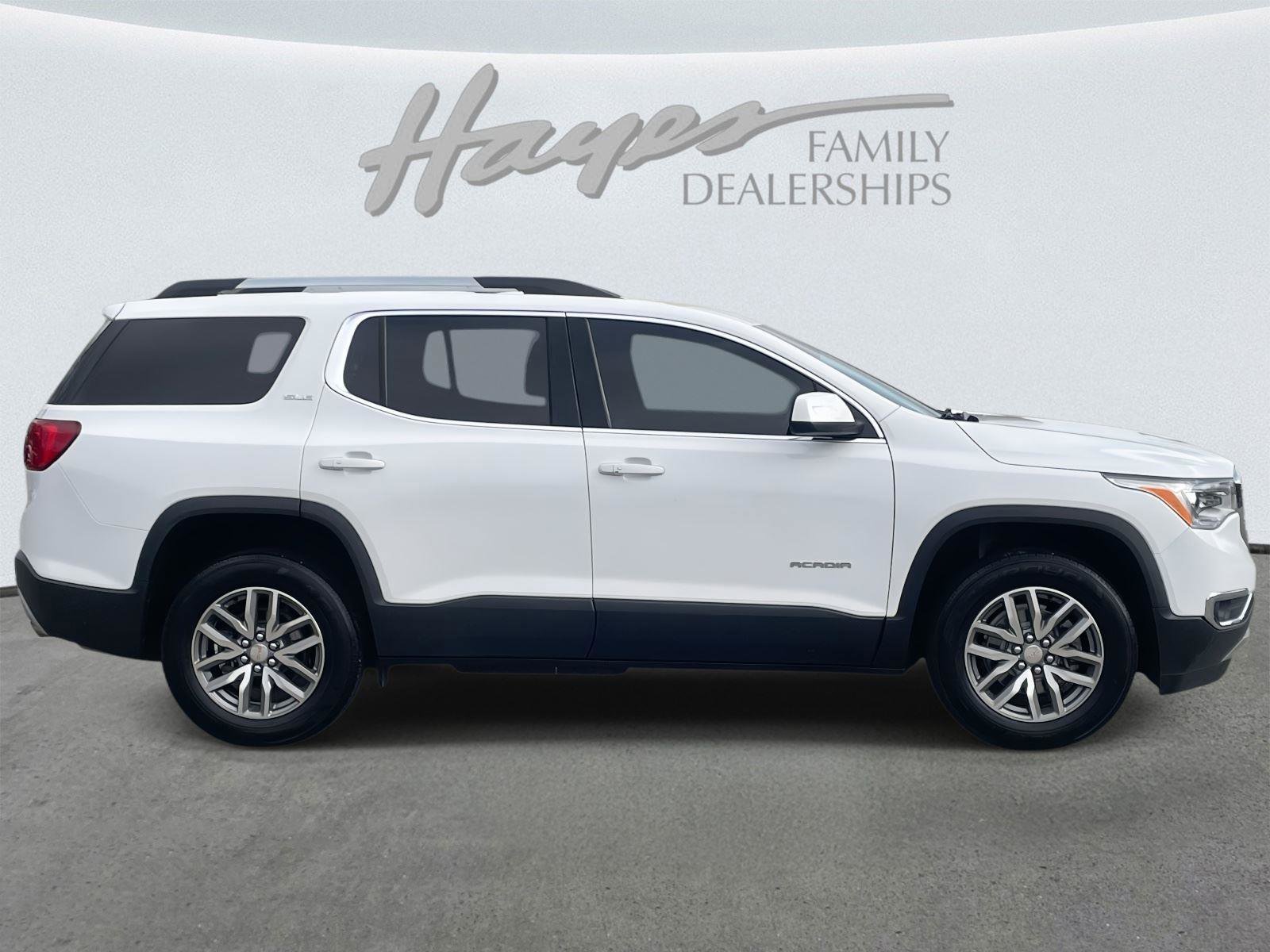 Used 2019 GMC Acadia SLE w/ Driver Alert Package I image 2