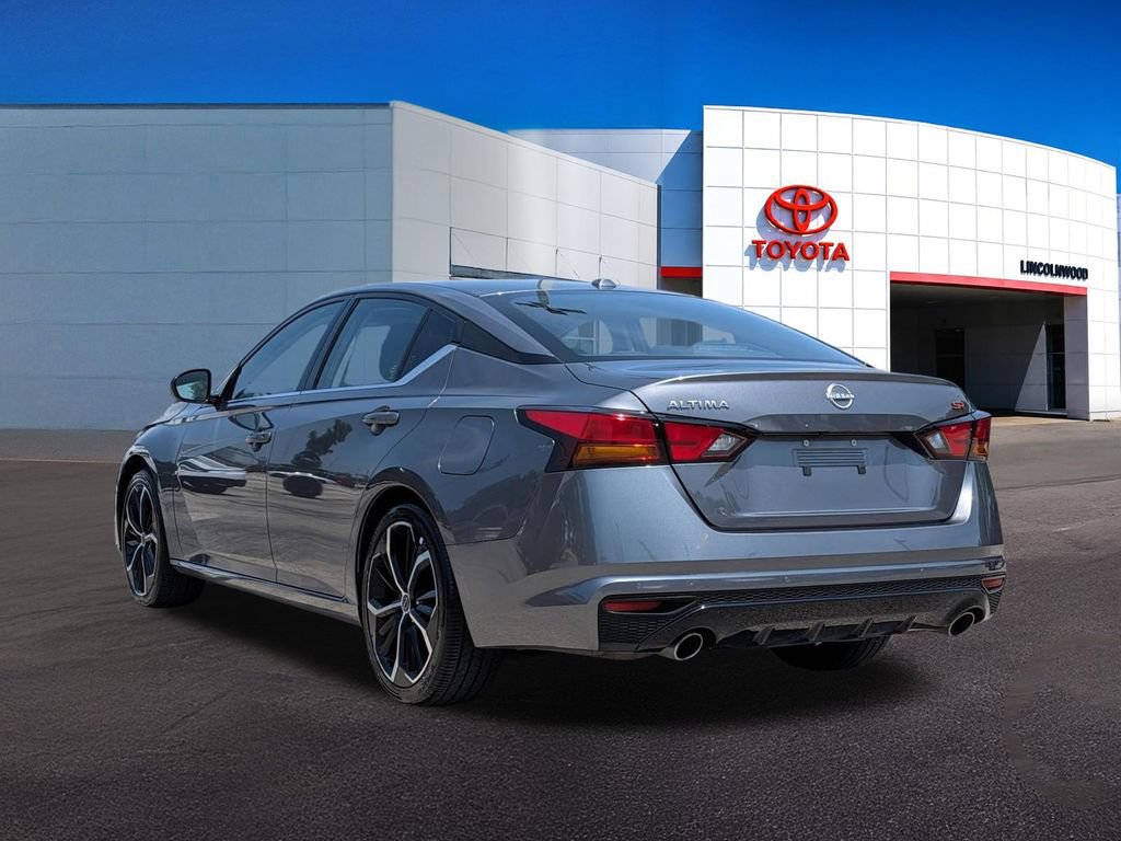 Used 2024 Nissan Altima 2.5 SR FWD image 12