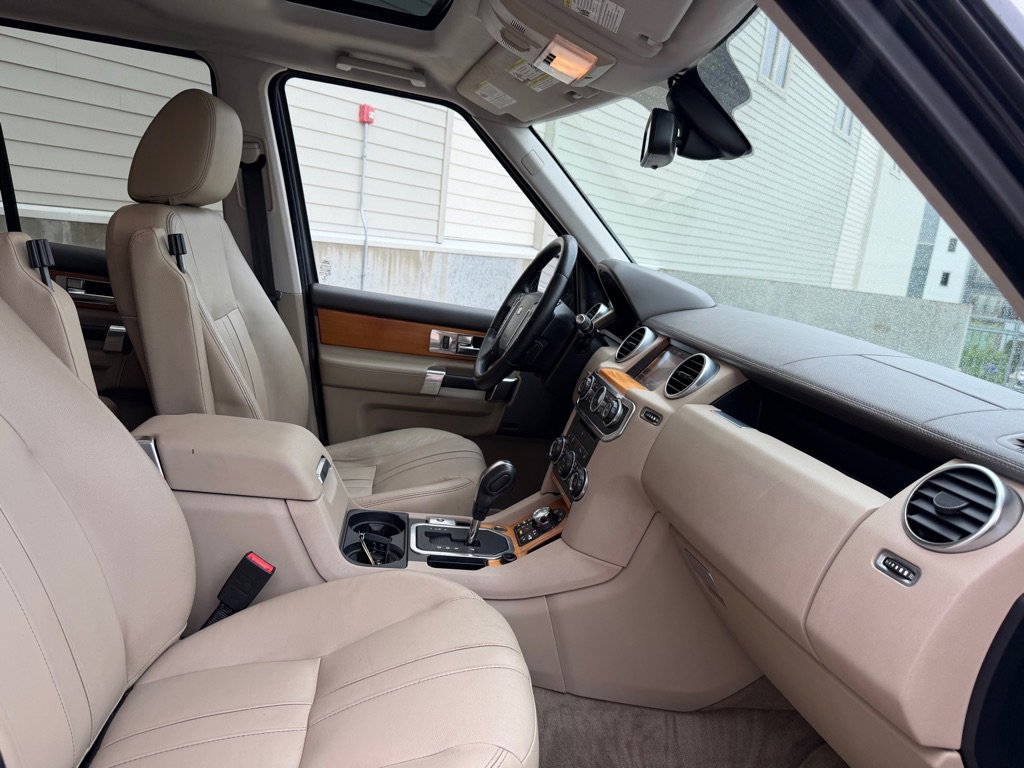 Used 2013 Land Rover LR4 HSE AWD/4WD image 30