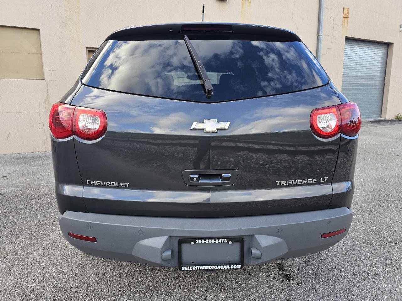 Used 2009 Chevrolet Traverse LT FWD image 15