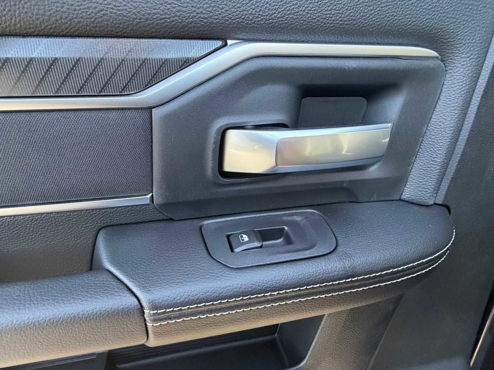 New 2026 RAM 2500 Big Horn AWD/4WD image 27