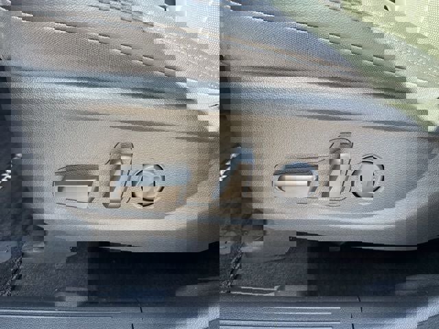 Used 2023 Hyundai Santa Fe SEL w/ Premium Package image 24