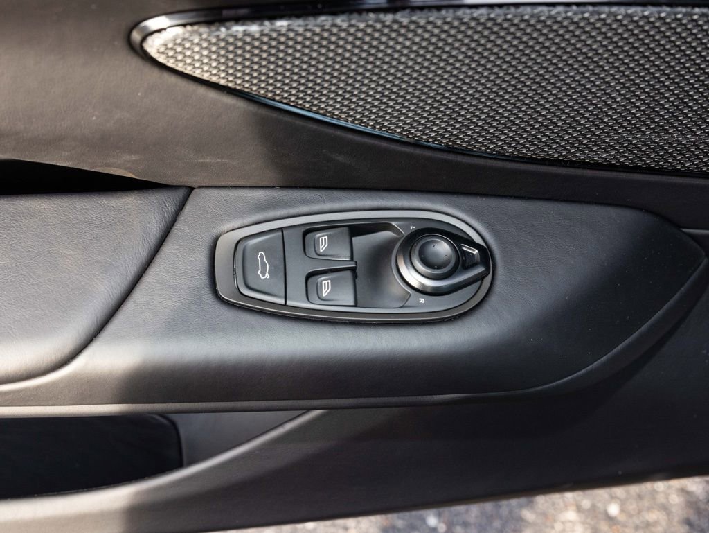 New 2026 Aston Martin V8 Vantage S image 25