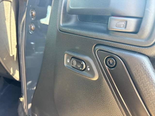 Used 2017 Jeep Wrangler Unlimited Sahara AWD/4WD image 40