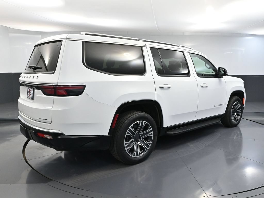 Used 2023 Jeep Wagoneer Series II AWD/4WD image 4