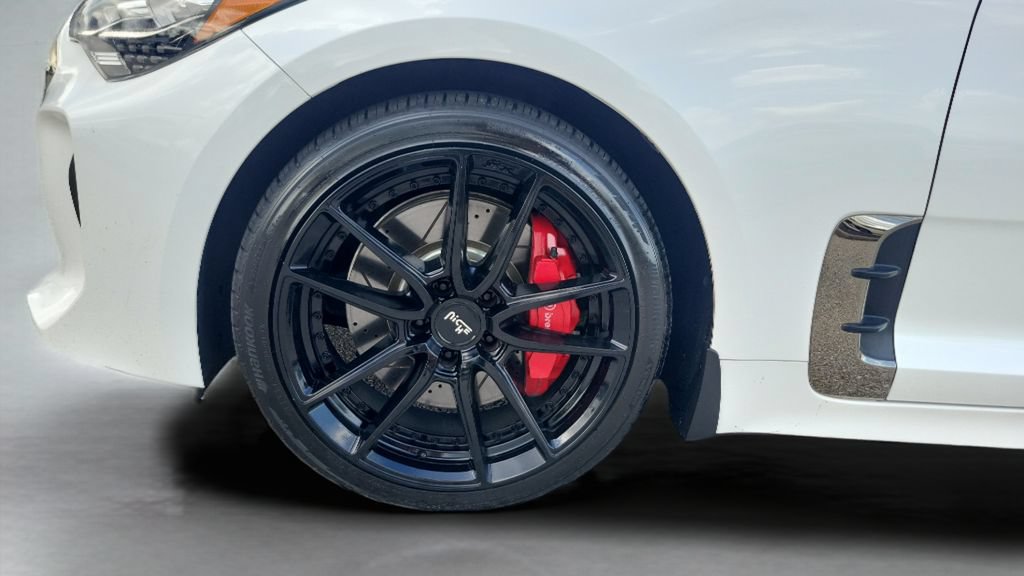 Used 2020 Kia Stinger GT2 RWD image 25