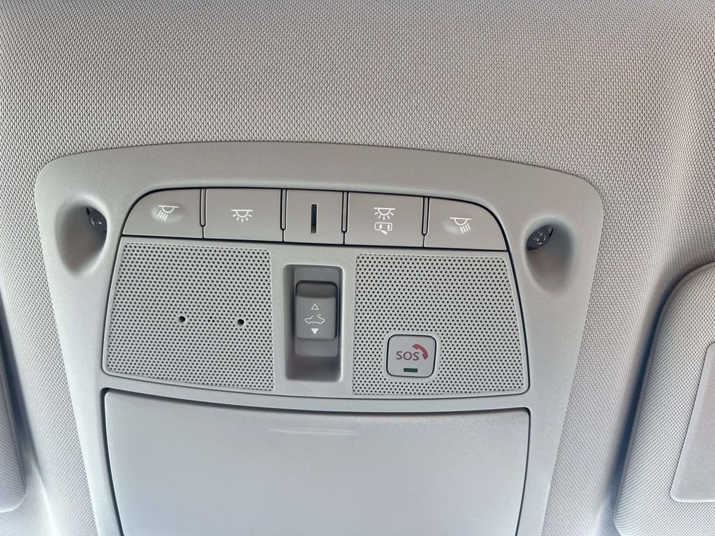 Used 2023 INFINITI Q50 Luxe w/ Cargo Package image 31
