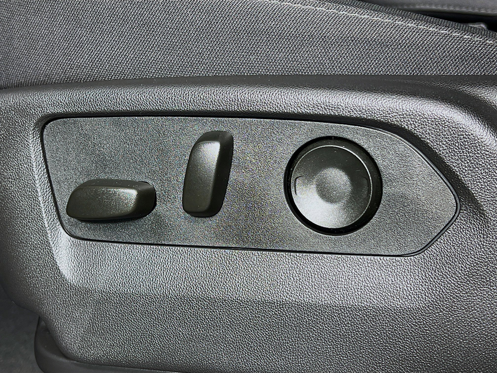 Used 2025 Chevrolet Silverado 2500 LT w/ Safety Package image 4