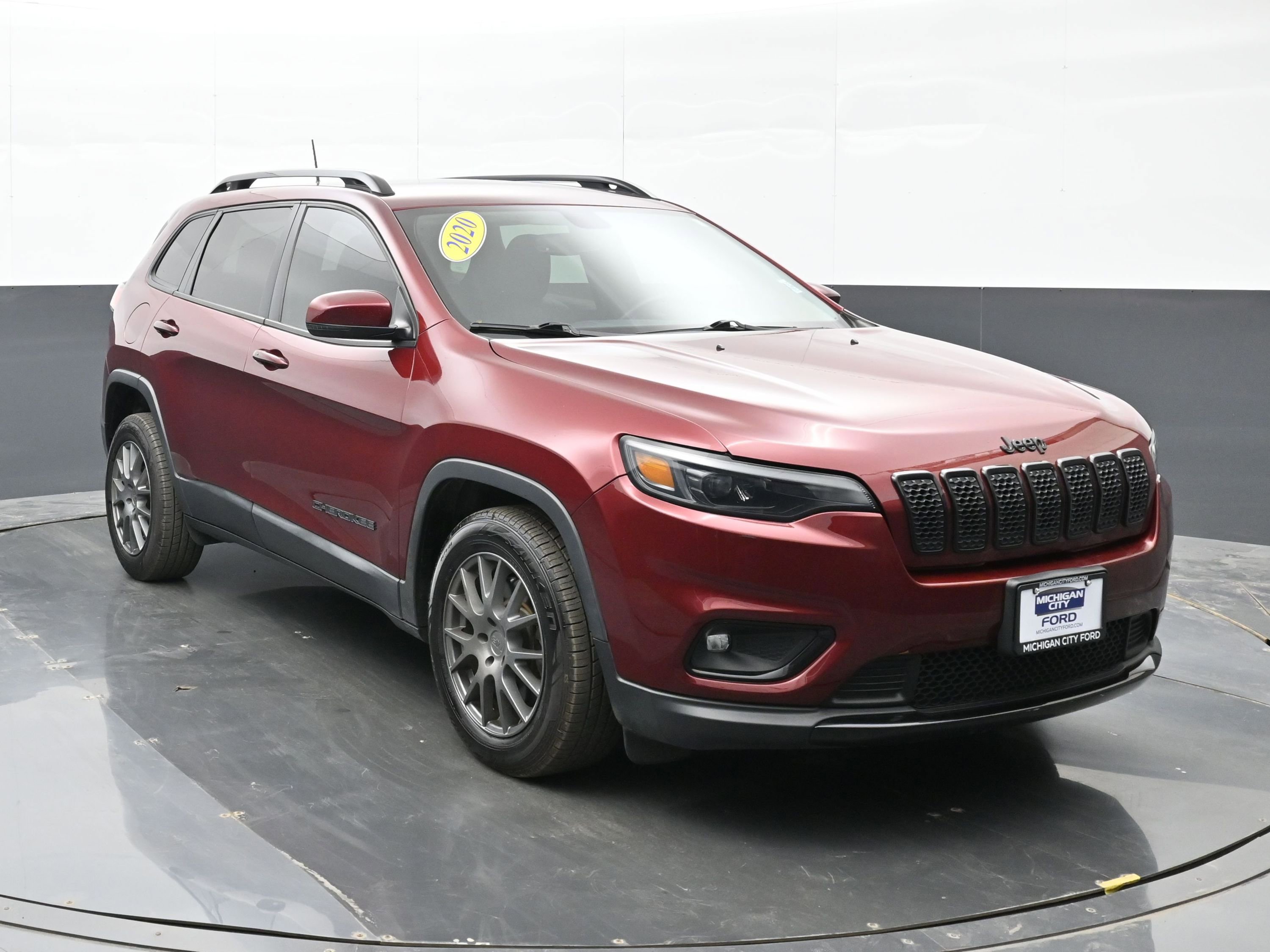 Used 2020 Jeep Cherokee Latitude Plus image 6