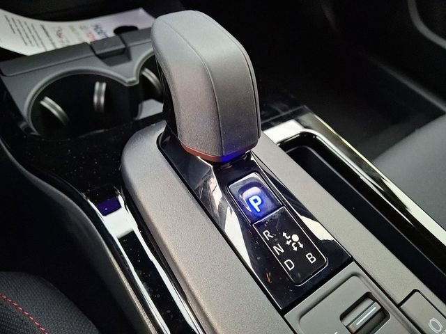 New 2026 Toyota Prius Plug-In Hybrid FWD image 10