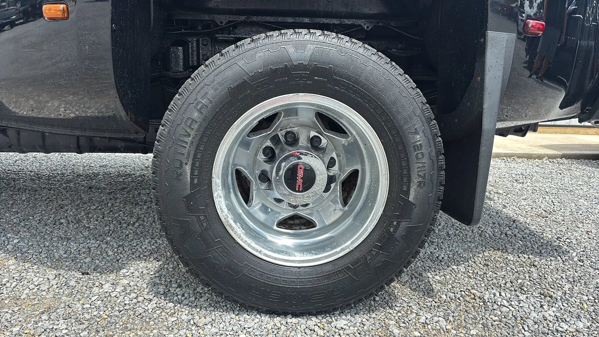 Used 2019 GMC Sierra 3500 Denali AWD/4WD image 2