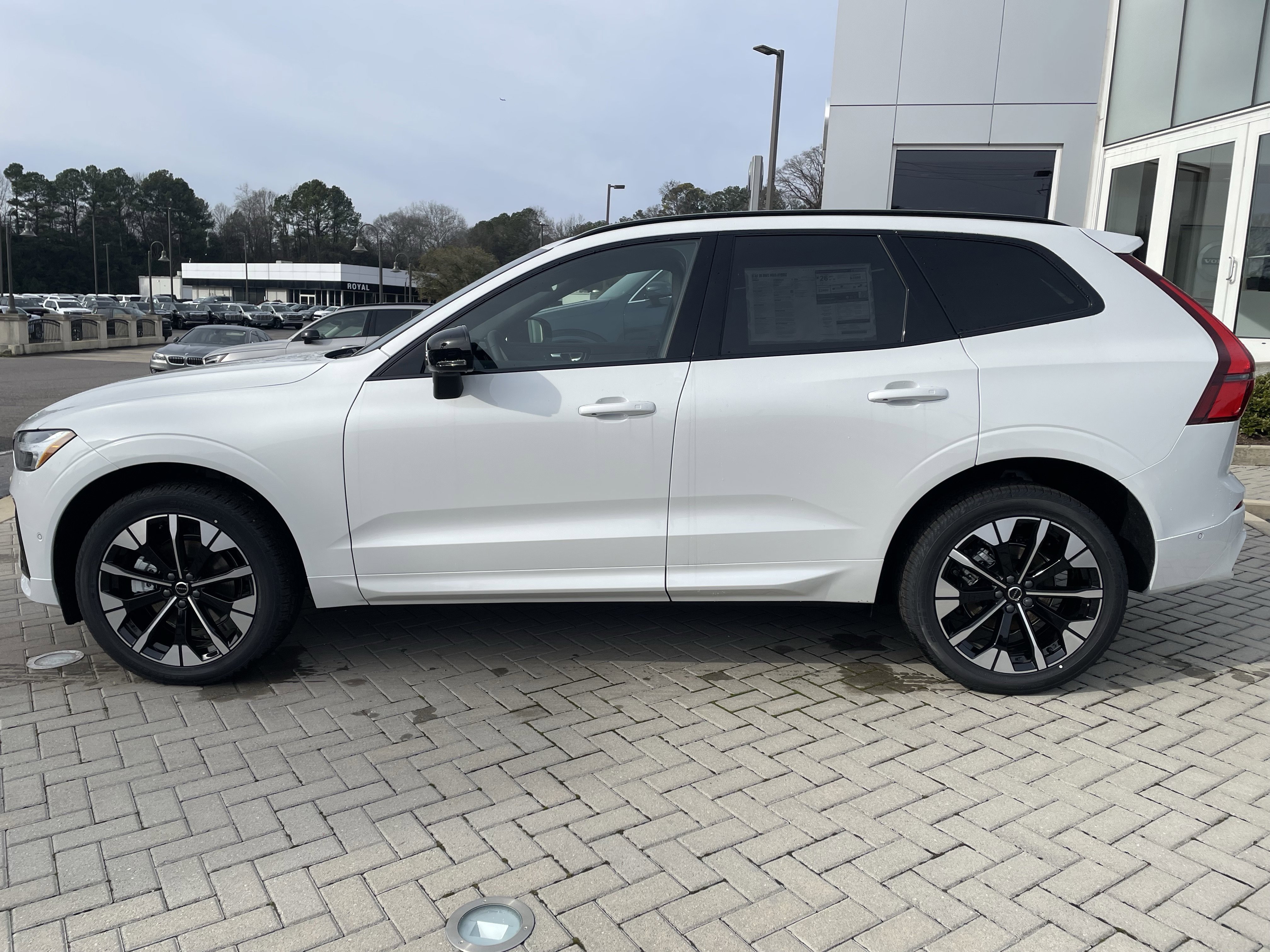 New 2026 Volvo XC60 B5 Plus w/ Protection Package Premier image 7