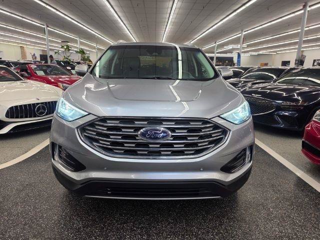 Used 2020 Ford Edge Titanium w/ Cargo Accessory Package FWD image 3